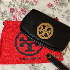 Tory Burch Amanda Black Logo Crossbody Clutch Purse